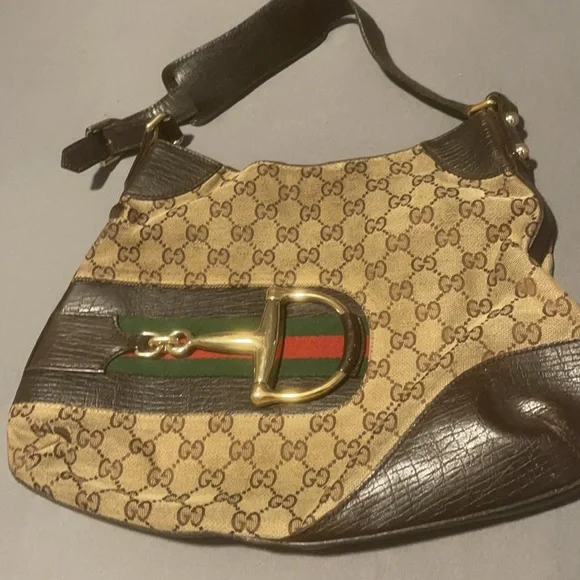Authentic well used good condition Gucci medium hobo logo purse
